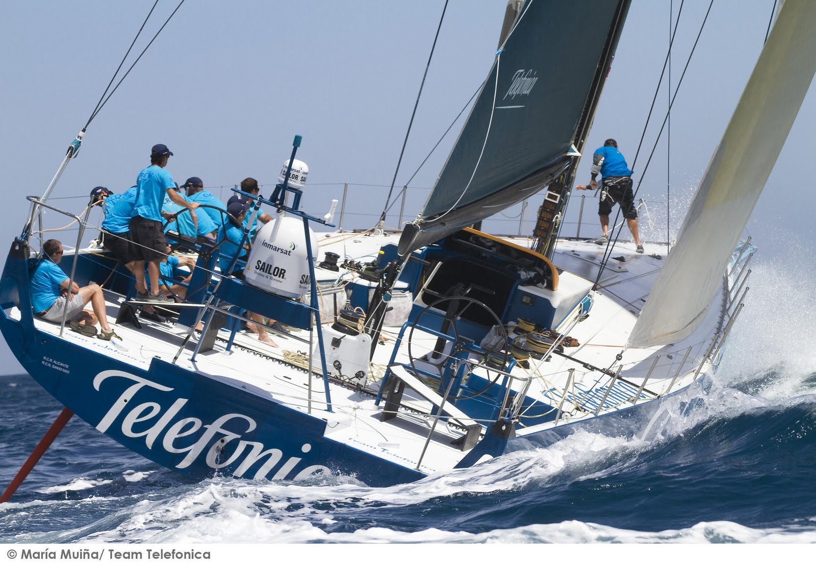 Volvo Ocean Race: Telefonica a 500 miglia da Cape Town